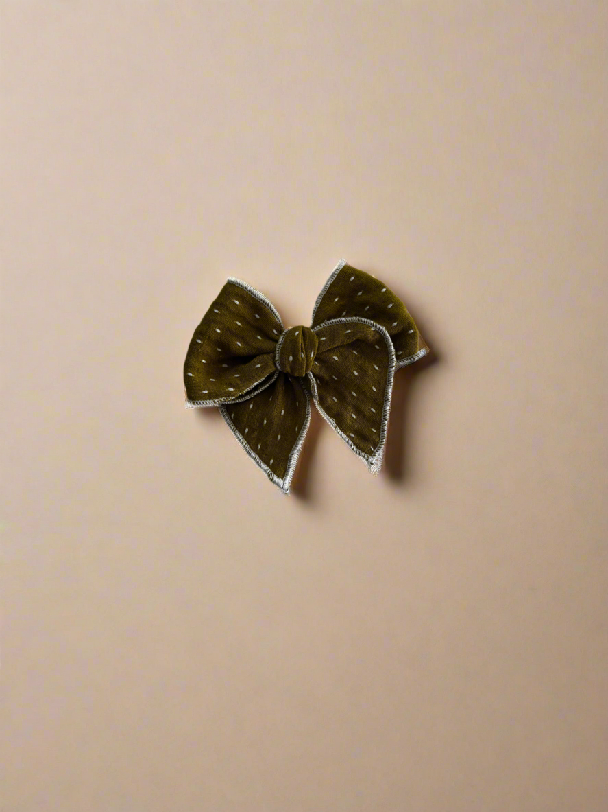 Moss Green // Fable bow