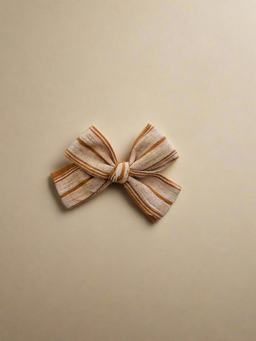 Two tone school girl bow
