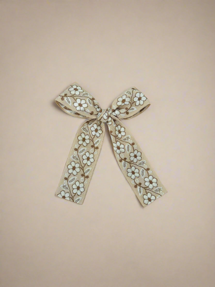 Long Tail // Ivory Jessica