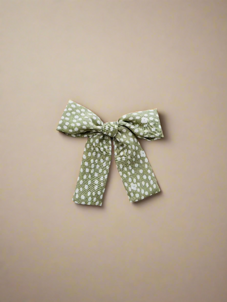 Green hair bow