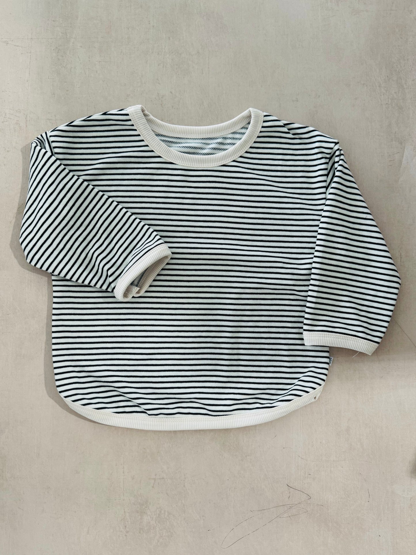 boys long sleeve crewneck shirt