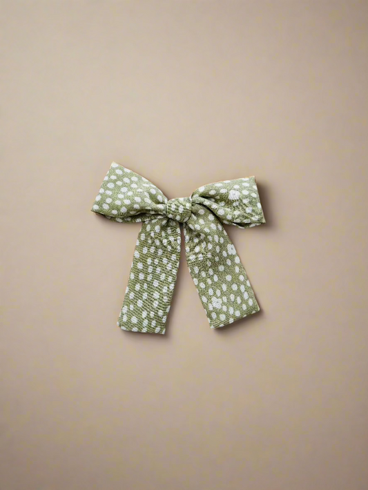 Green hair bow 