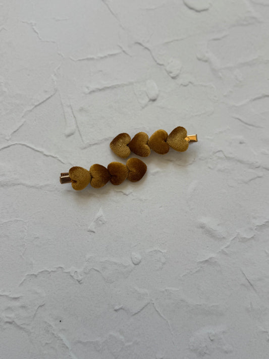 Mustard yellow Alligator hair clip with soft velvet hearts