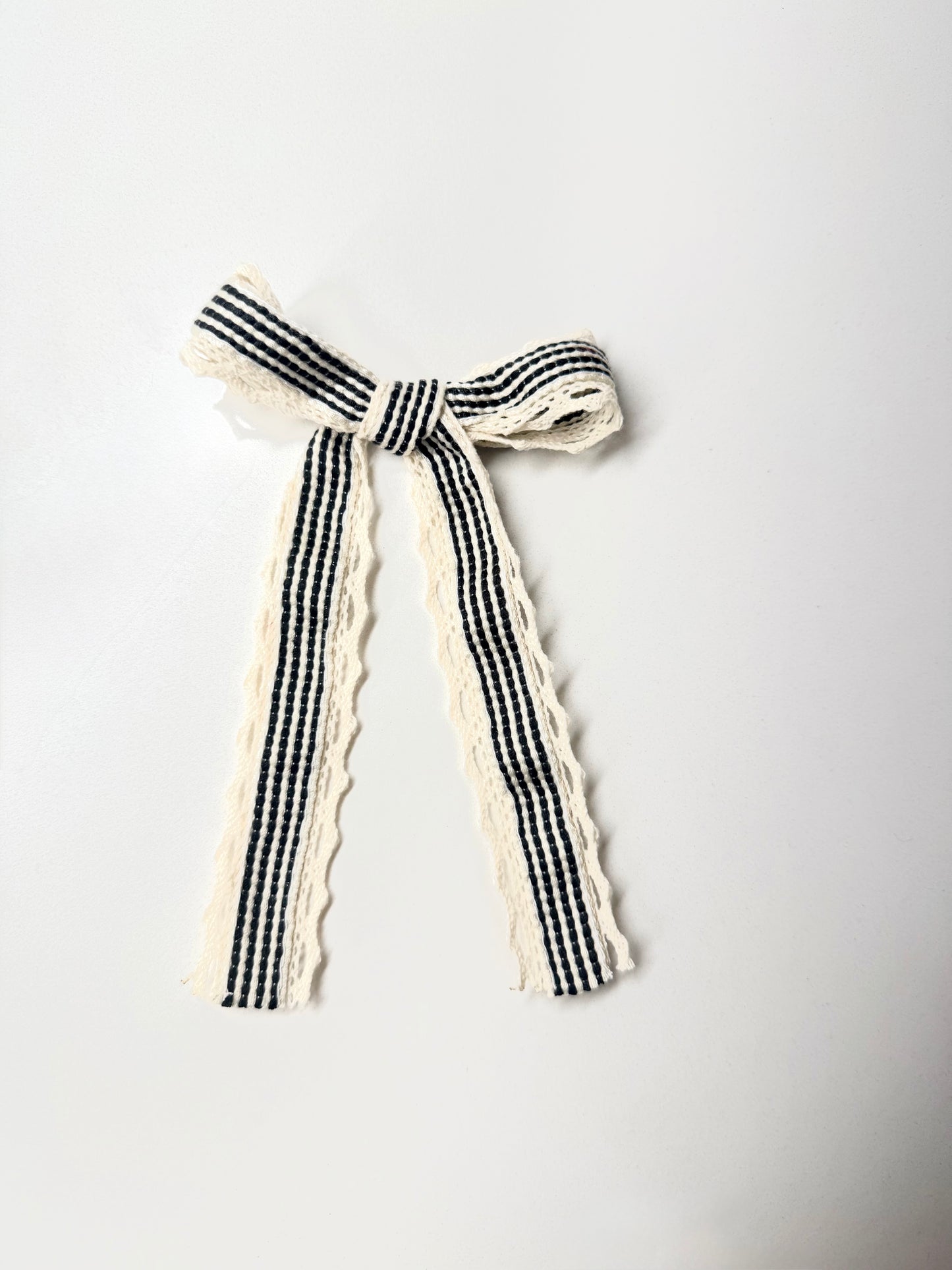 neutral striped lace bow 