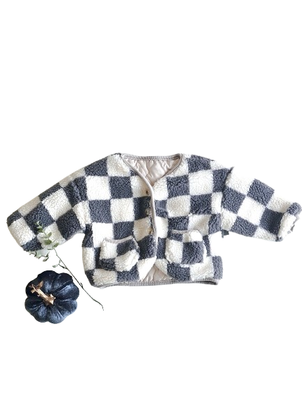 chekered sweater 